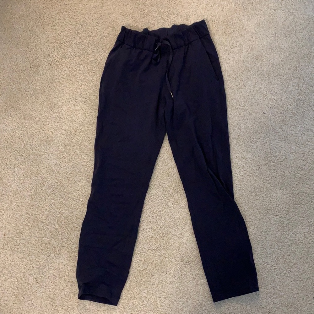 Lululemon cropped pants